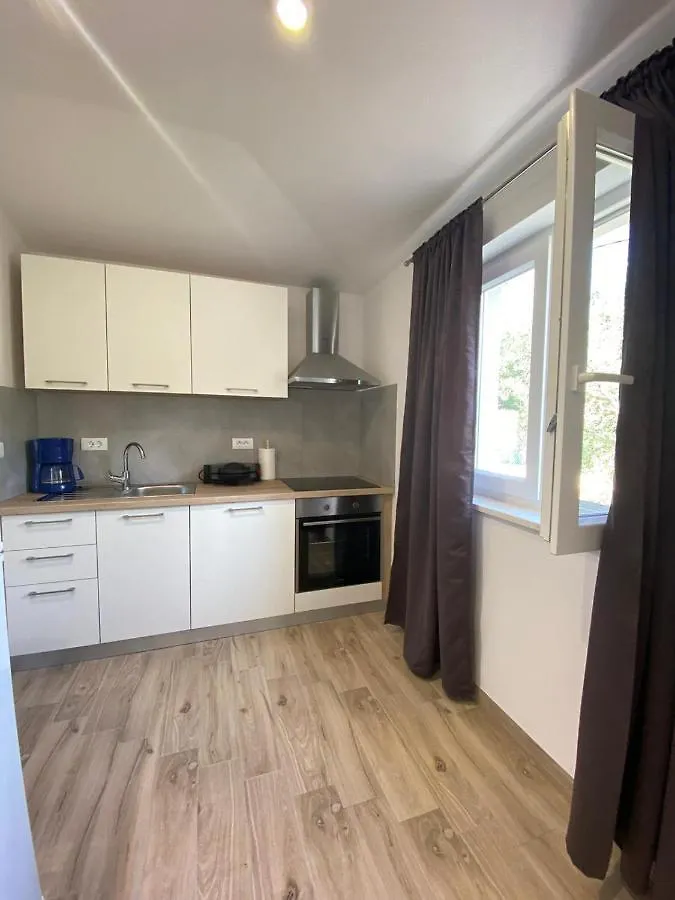 Guest House Ada Galizana Apartment