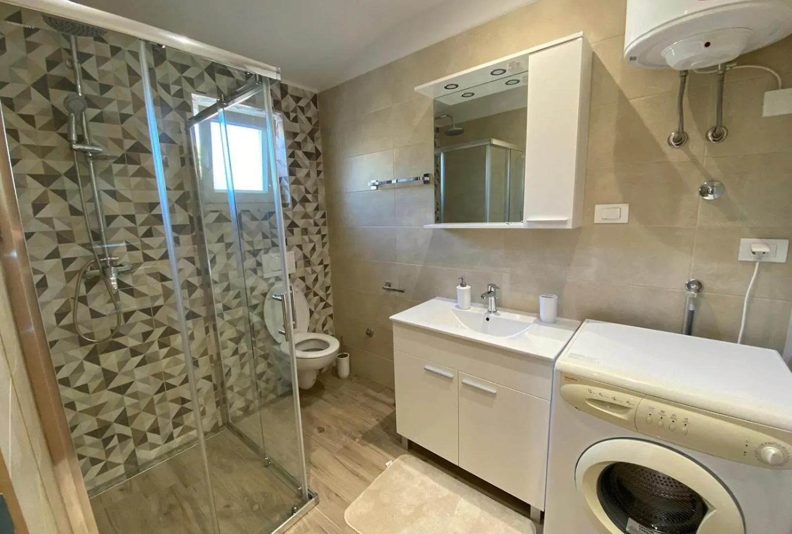 Apartment Guest House Ada Galizana